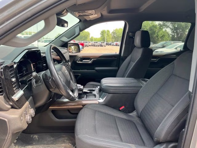 2023 Sterling Gray Metallic Chevrolet Silverado 1500 RST 4X4 Truck
