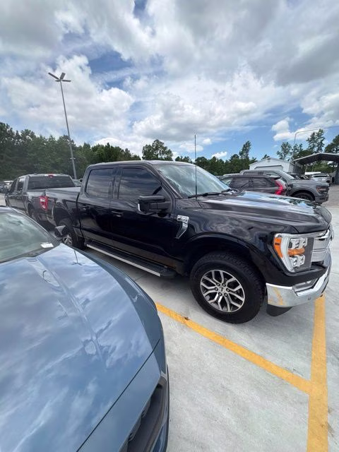 2021 Black Metallic Ford F-150 Lariat 4X4 Truck