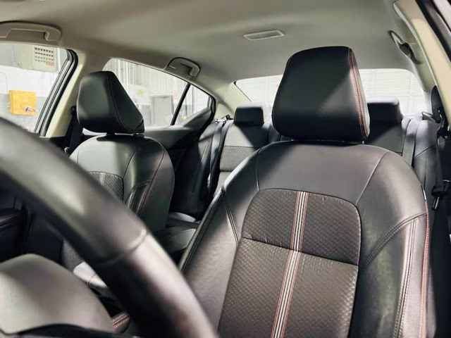 2025 Gun Metallic Nissan Altima 2.5 SR FWD Sedan
