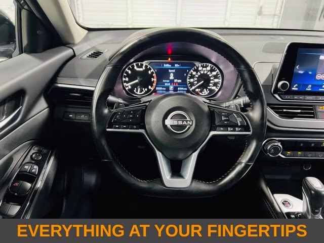 2025 Gun Metallic Nissan Altima 2.5 SR FWD Sedan