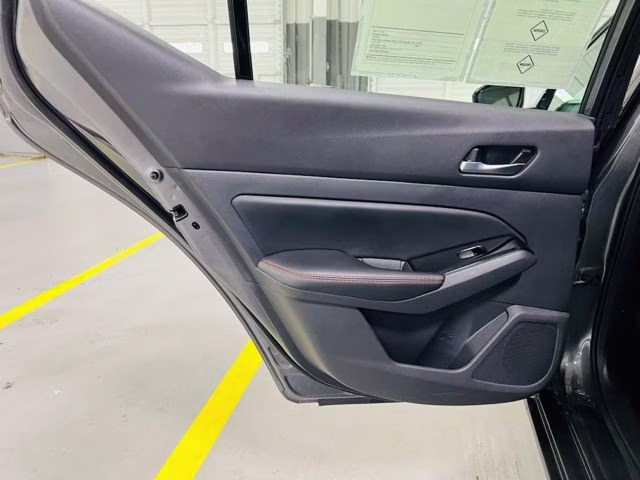 2025 Gun Metallic Nissan Altima 2.5 SR FWD Sedan