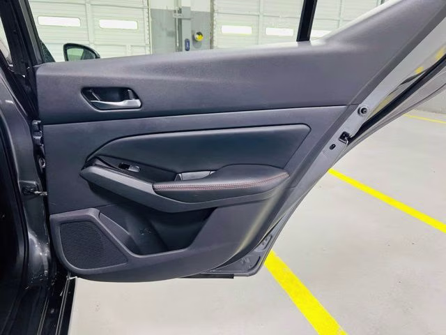 2025 Gun Metallic Nissan Altima 2.5 SR FWD Sedan