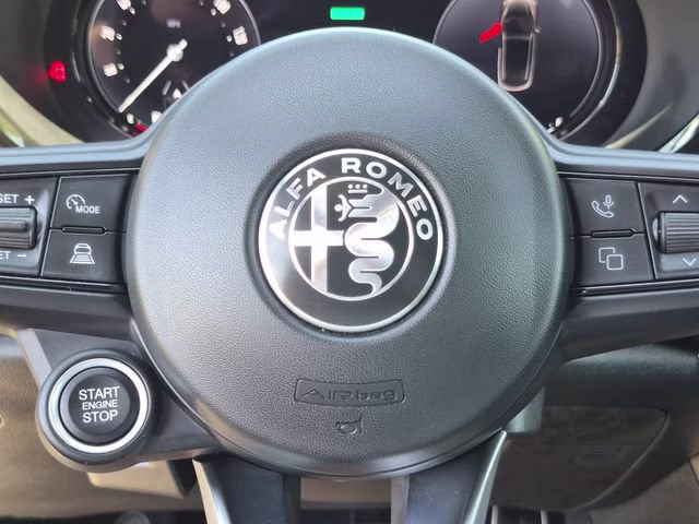 2025 Alfa Black Alfa Romeo Tonale Base AWD SUV
