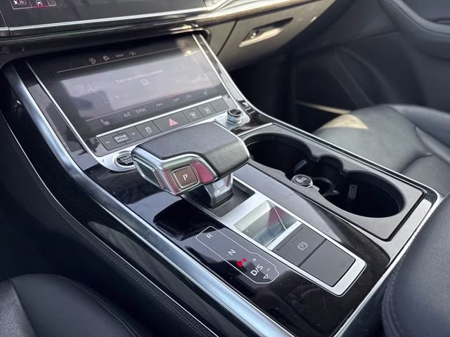 2024 Vicuna Beige Metallic Audi Q7 55 Premium Plus AWD SUV