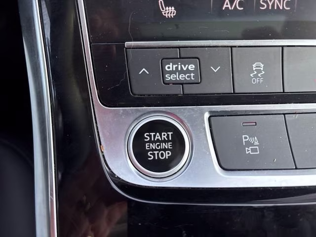 2024 Vicuna Beige Metallic Audi Q7 55 Premium Plus AWD SUV