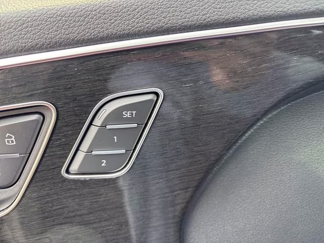 2024 Vicuna Beige Metallic Audi Q7 55 Premium Plus AWD SUV