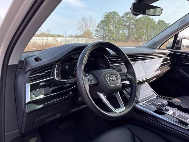 2024 Vicuna Beige Metallic Audi Q7 55 Premium Plus AWD SUV