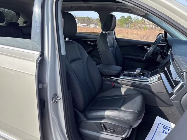 2024 Vicuna Beige Metallic Audi Q7 55 Premium Plus AWD SUV