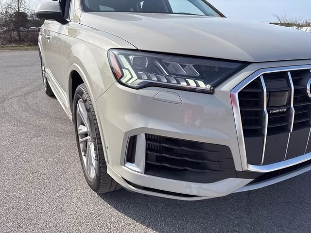2024 Vicuna Beige Metallic Audi Q7 55 Premium Plus AWD SUV