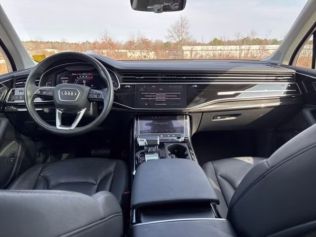 2024 Vicuna Beige Metallic Audi Q7 55 Premium Plus AWD SUV