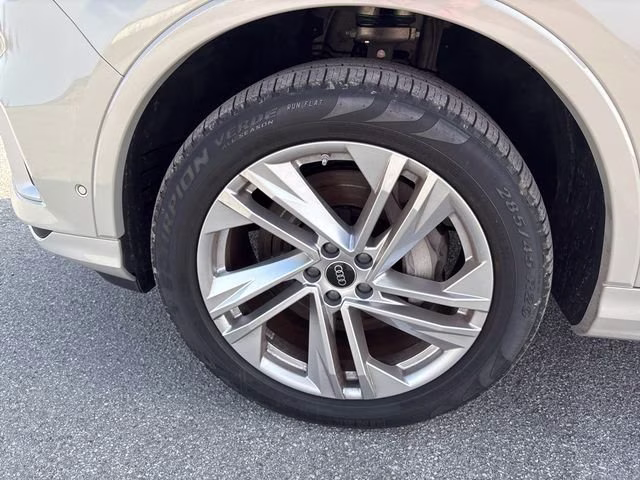 2024 Vicuna Beige Metallic Audi Q7 55 Premium Plus AWD SUV