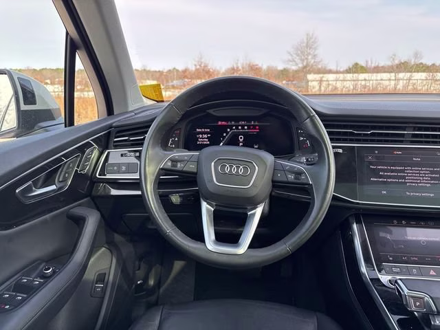 2024 Vicuna Beige Metallic Audi Q7 55 Premium Plus AWD SUV