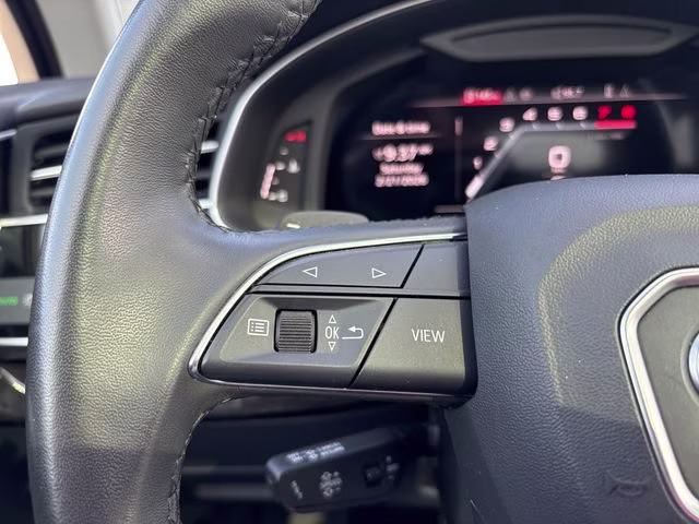 2024 Vicuna Beige Metallic Audi Q7 55 Premium Plus AWD SUV