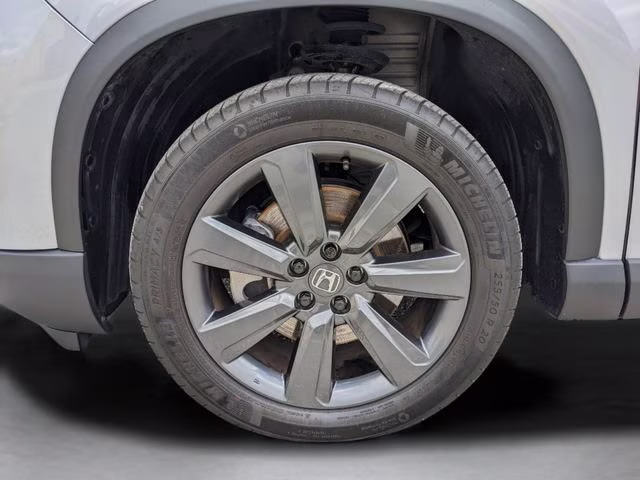 2025 Silver Honda Pilot Sport AWD SUV