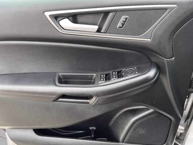 2023 Silver Metallic Ford Edge SEL AWD SUV