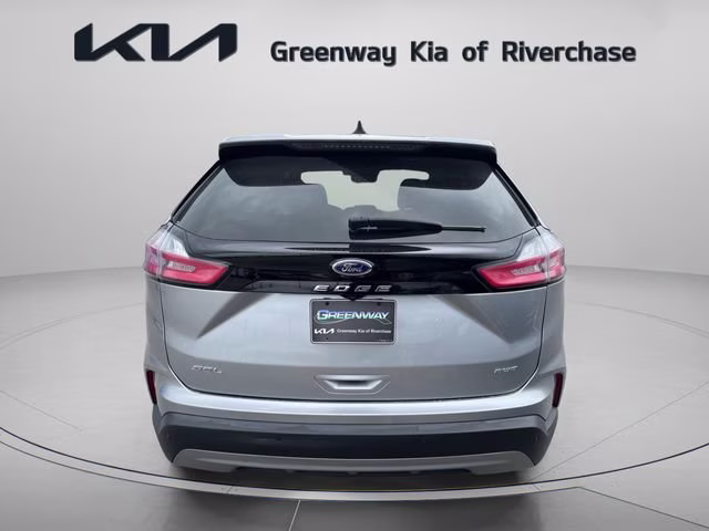 2023 Silver Metallic Ford Edge SEL AWD SUV