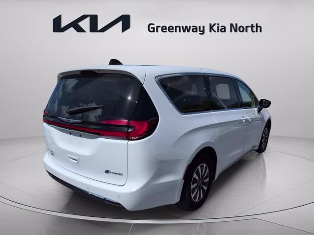 2024 Bright White Clearcoat Chrysler Pacifica Select FWD Van
