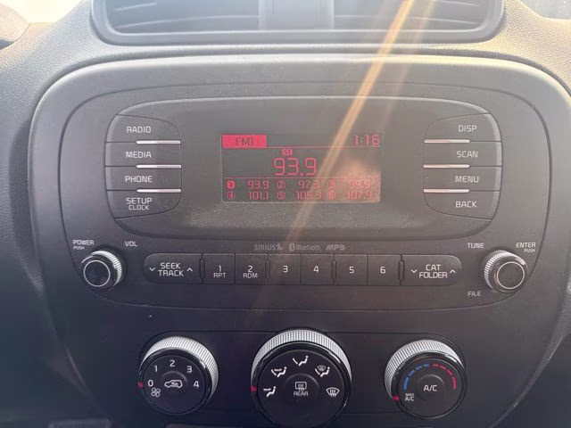2015 Latte Brown Kia Soul Base FWD Hatchback