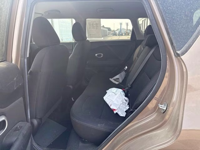 2015 Latte Brown Kia Soul Base FWD Hatchback