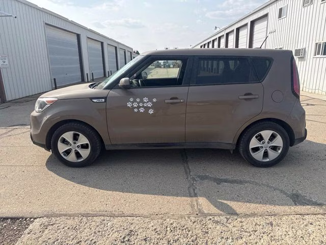 2015 Latte Brown Kia Soul Base FWD Hatchback