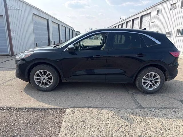 2021 Black Ford Escape SE AWD SUV