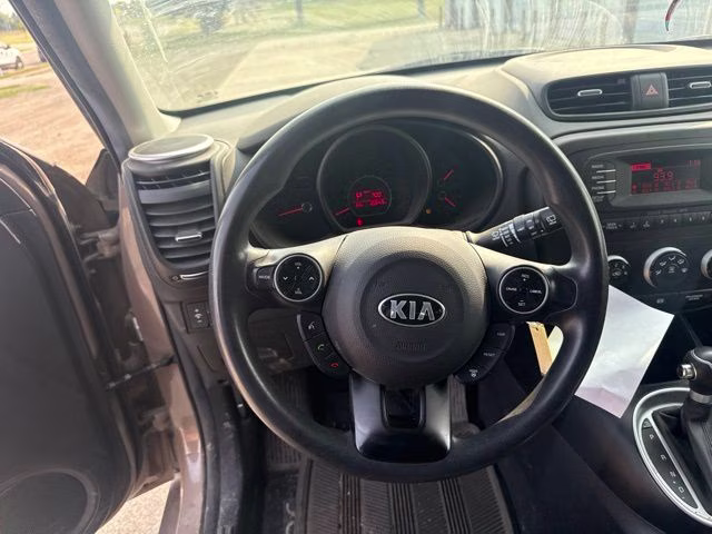 2015 Latte Brown Kia Soul Base FWD Hatchback