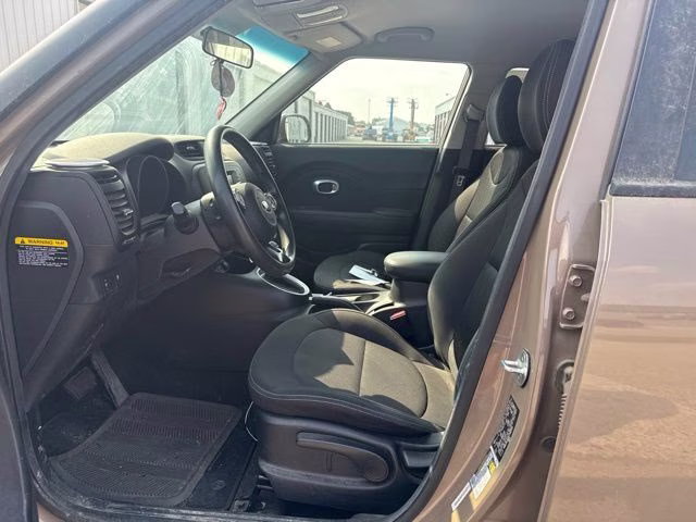 2015 Latte Brown Kia Soul Base FWD Hatchback
