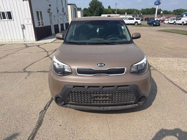 2015 Latte Brown Kia Soul Base FWD Hatchback