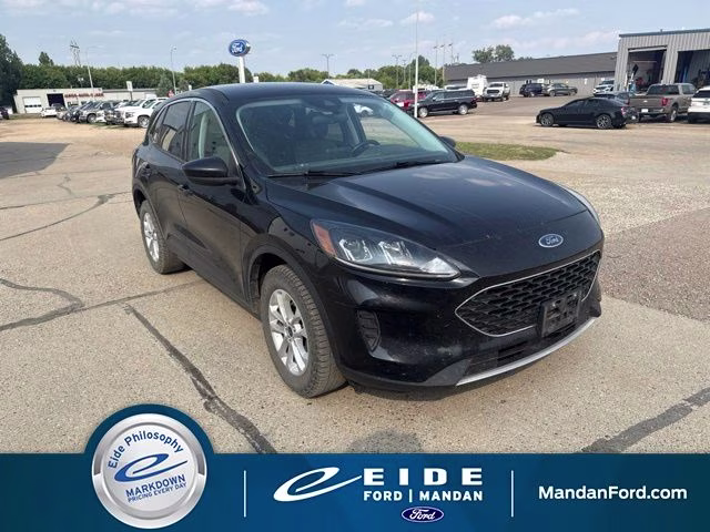 2021 Black Ford Escape SE AWD SUV