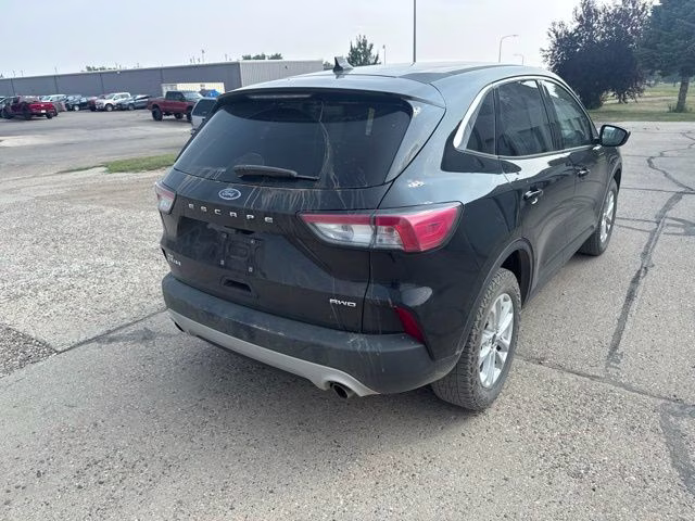 2021 Black Ford Escape SE AWD SUV