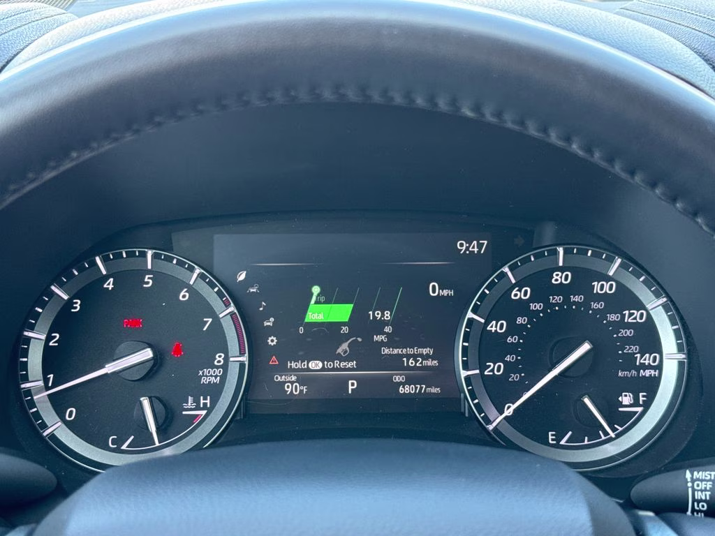 2020 Magnetic Gray Metallic Toyota Highlander Limited FWD SUV