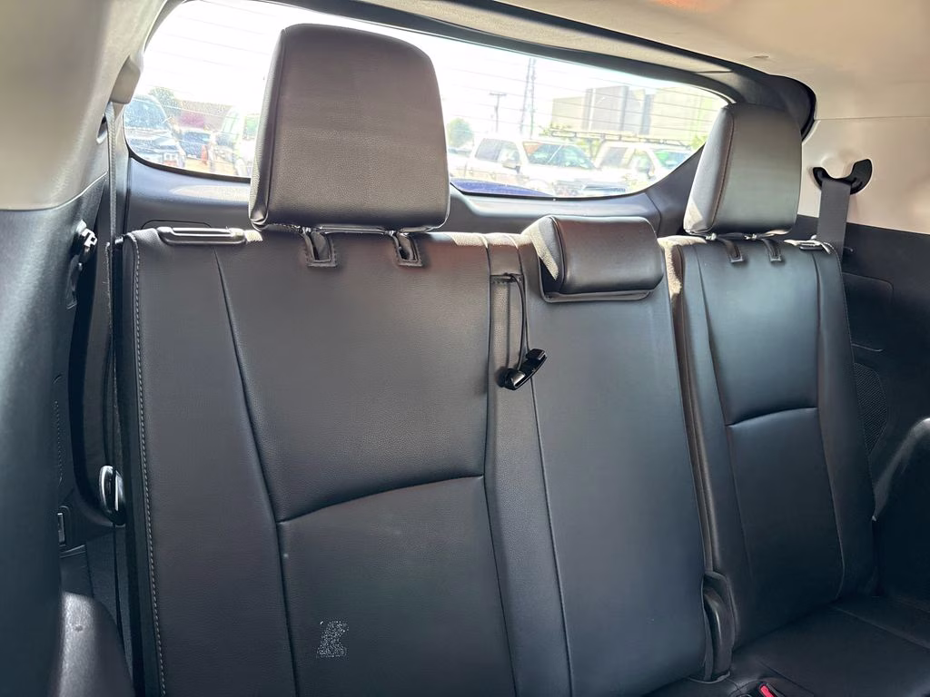 2020 Magnetic Gray Metallic Toyota Highlander Limited FWD SUV