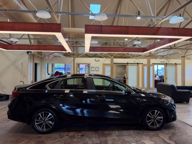 2024 Kia Forte GT-Line Sedan 4D FWD