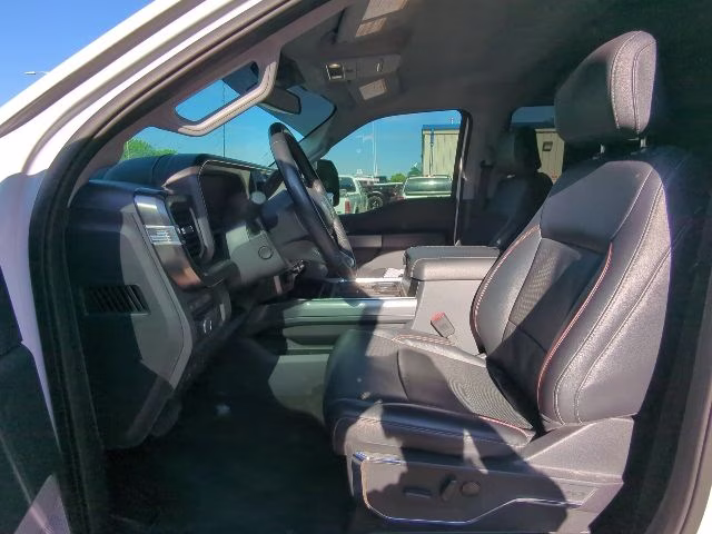 2024 White Ford Super Duty F-450 DRW Lariat 4X4 Truck