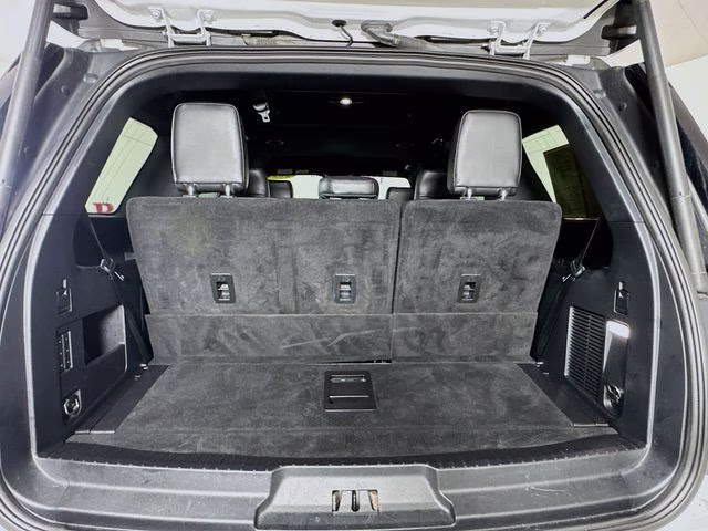 2020 Oxford White Ford Expedition XLT RWD SUV