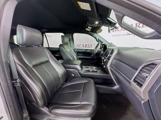 2020 Oxford White Ford Expedition XLT RWD SUV