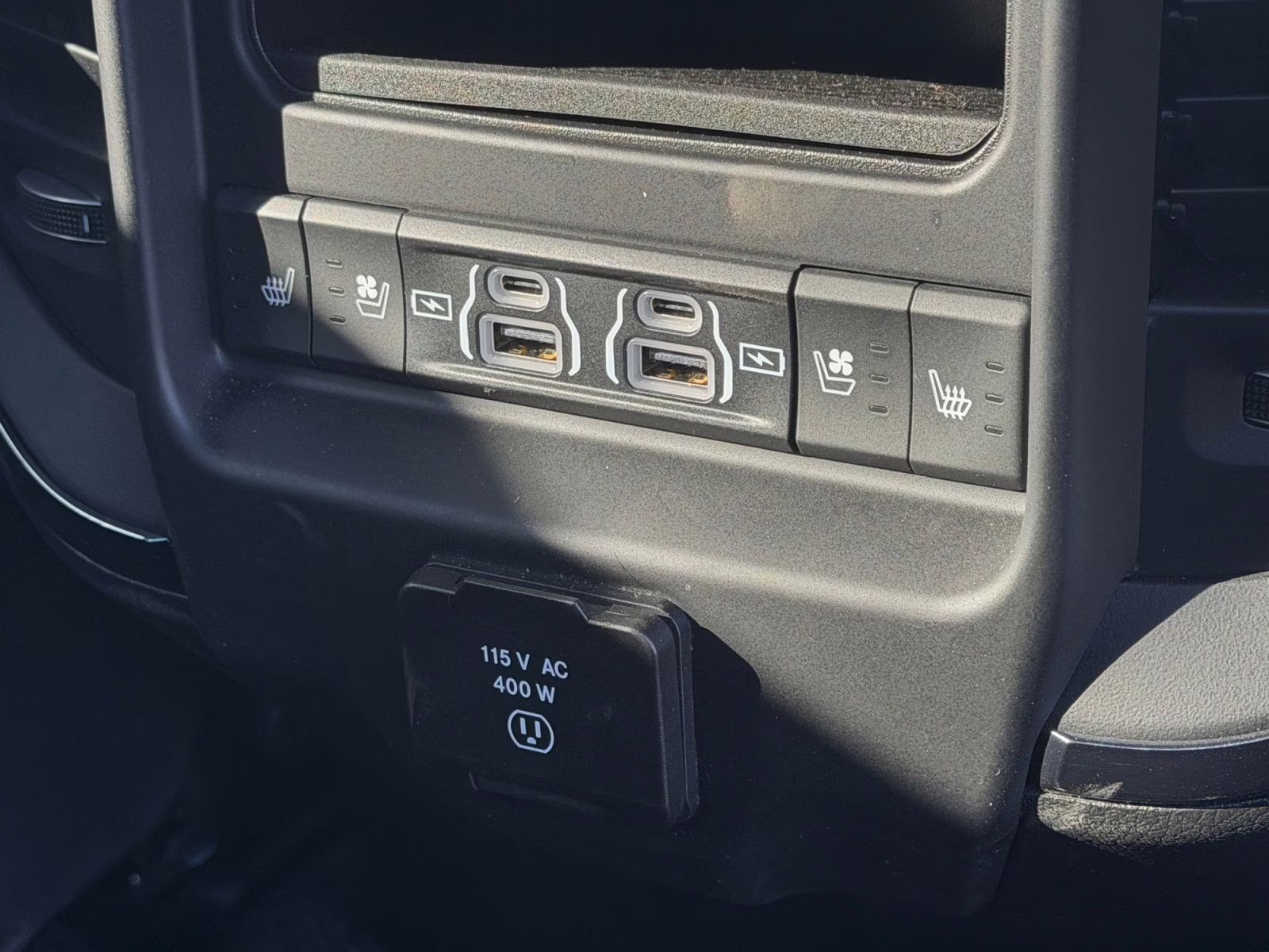 2026 Diamond Black Crystal Pearlcoat Ram 1500 Limited 4X4 Truck