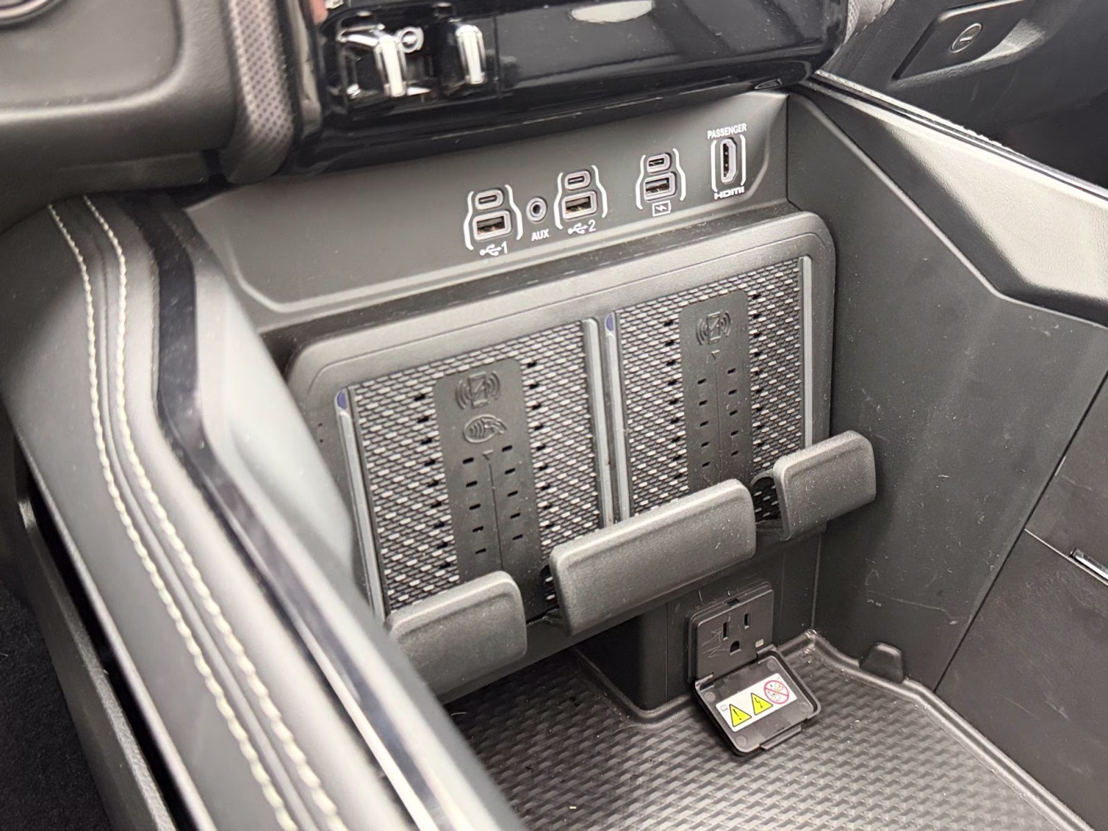 2026 Diamond Black Crystal Pearlcoat Ram 1500 Limited 4X4 Truck