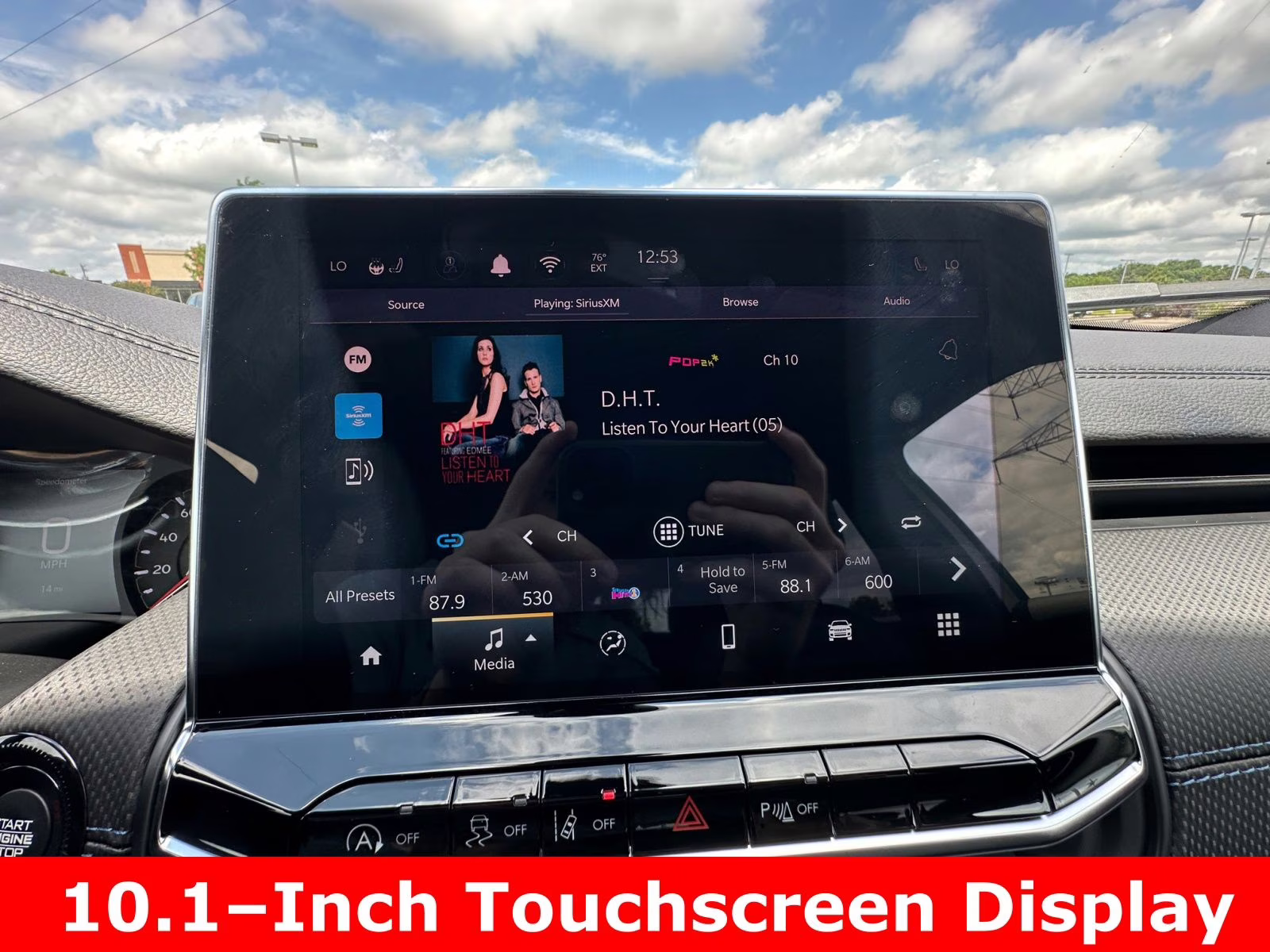 2025 Silver Zynith Metallic Clearcoat Jeep Compass Limited 4X4 SUV