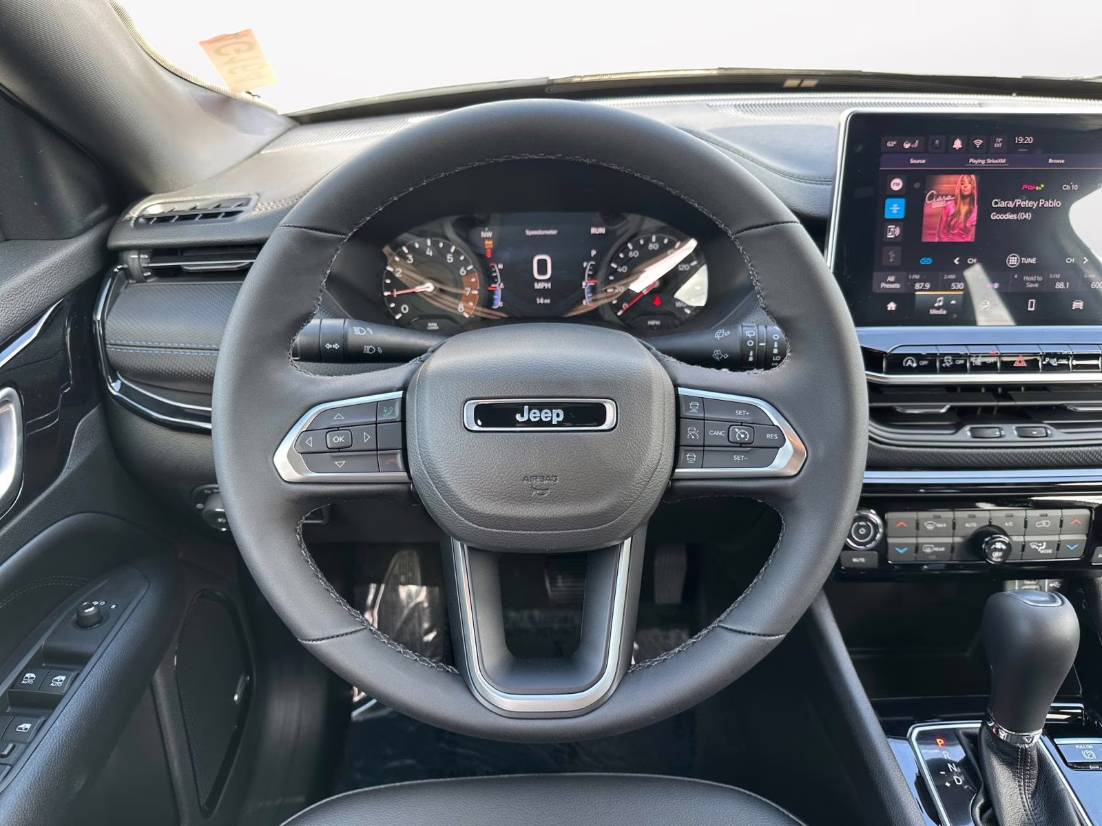 2025 Silver Zynith Metallic Clearcoat Jeep Compass Limited 4X4 SUV