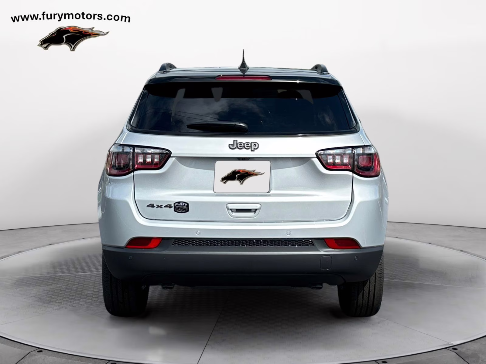 2025 Silver Zynith Metallic Clearcoat Jeep Compass Limited 4X4 SUV