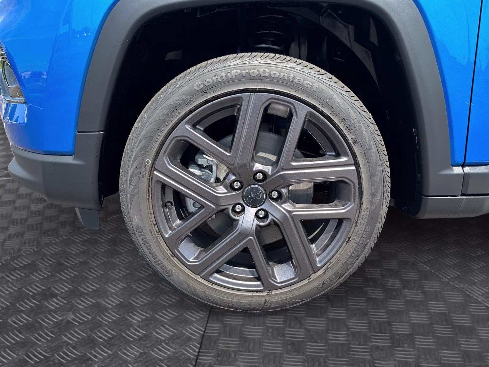 2025 Hydro Blue Pearlcoat Jeep Compass Limited 4X4 SUV