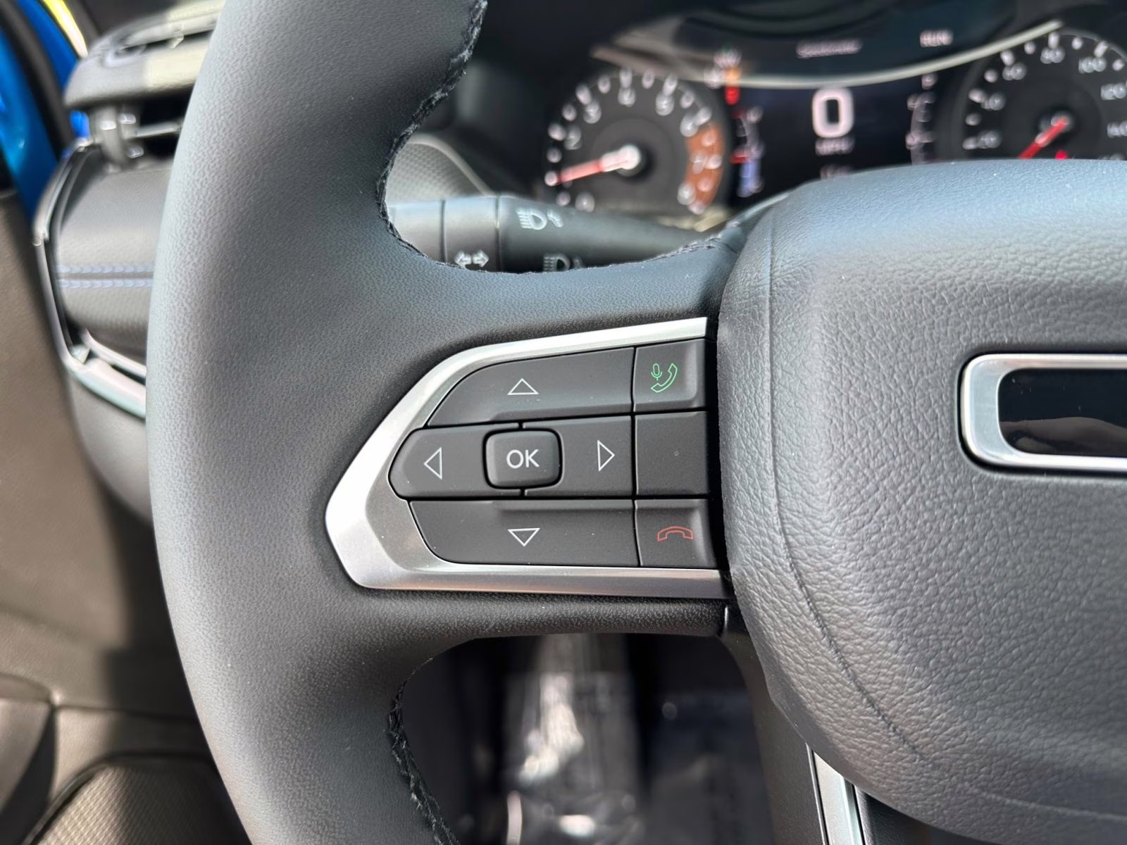 2025 Hydro Blue Pearlcoat Jeep Compass Limited 4X4 SUV