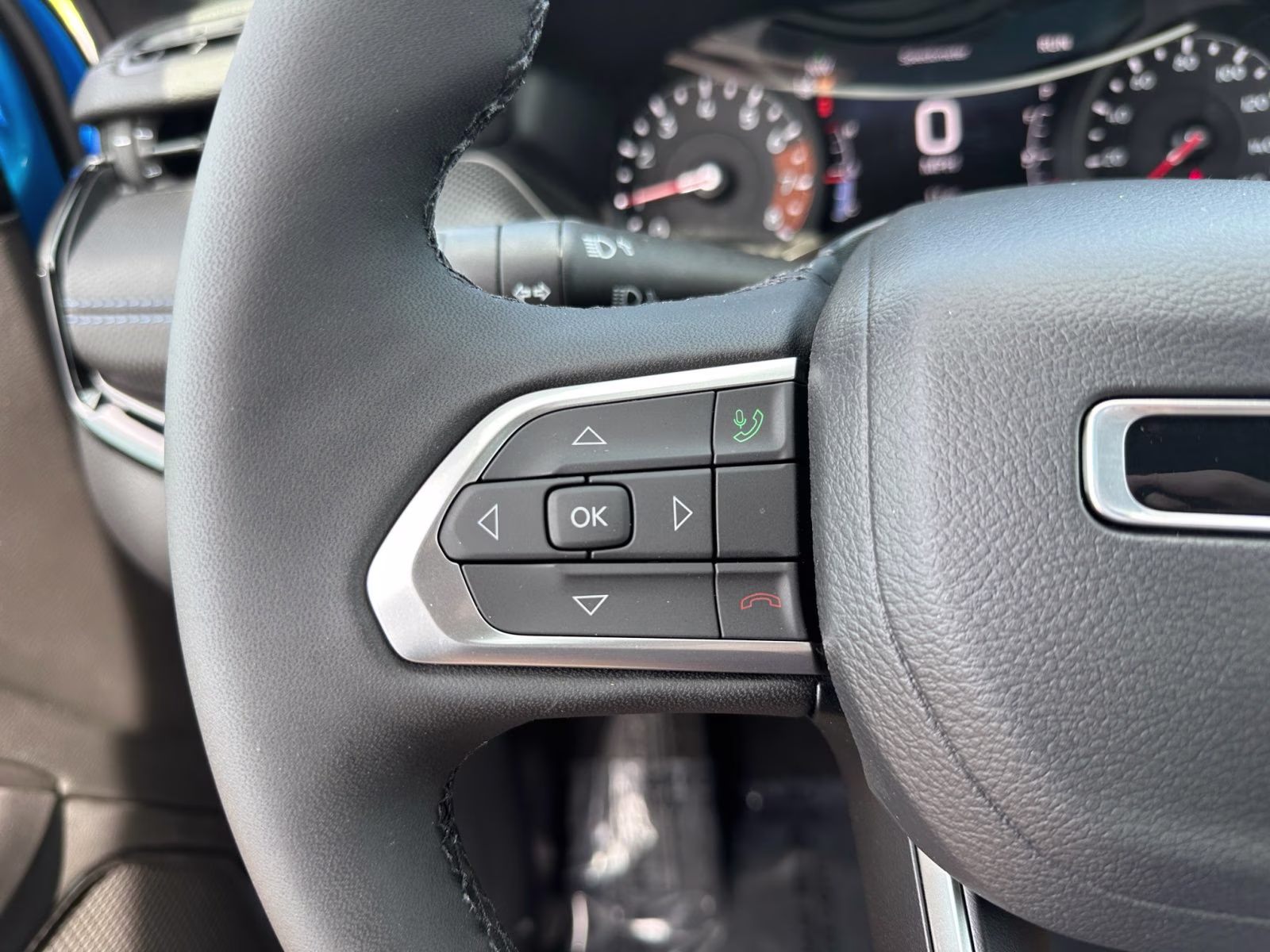2025 Hydro Blue Pearlcoat Jeep Compass Limited 4X4 SUV