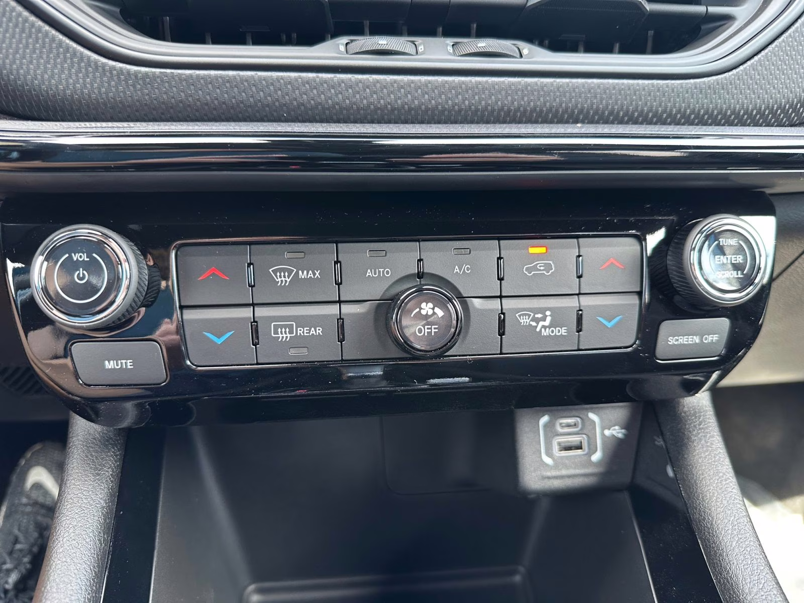 2025 Hydro Blue Pearlcoat Jeep Compass Limited 4X4 SUV