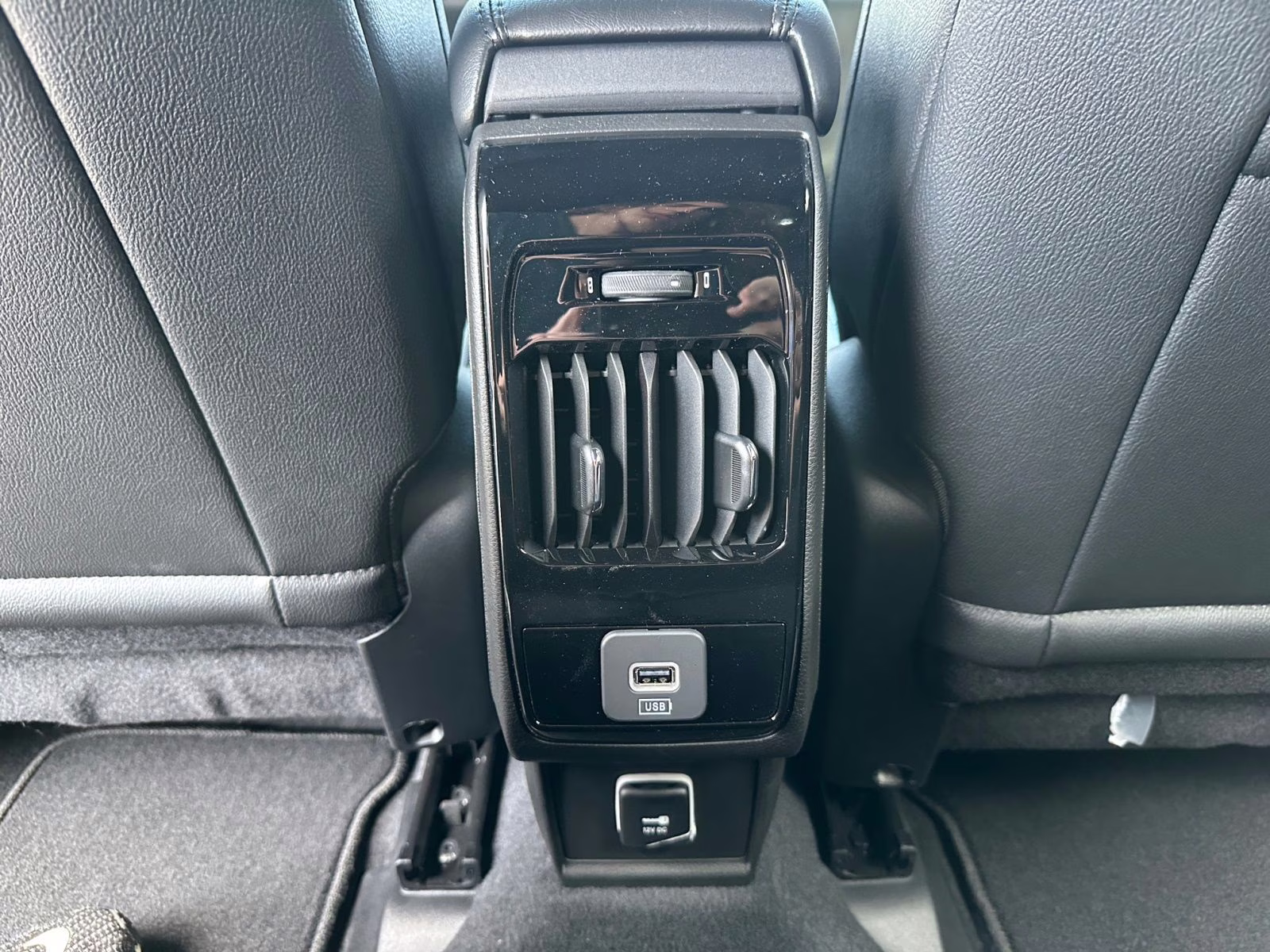 2025 Hydro Blue Pearlcoat Jeep Compass Limited 4X4 SUV