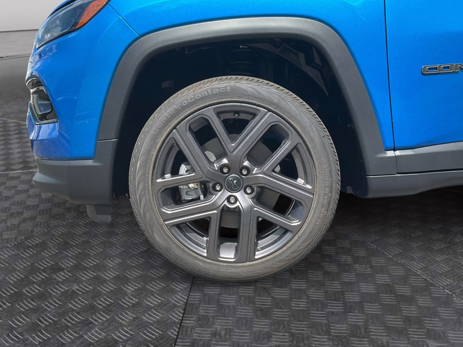 2025 Hydro Blue Pearlcoat Jeep Compass Limited 4X4 SUV