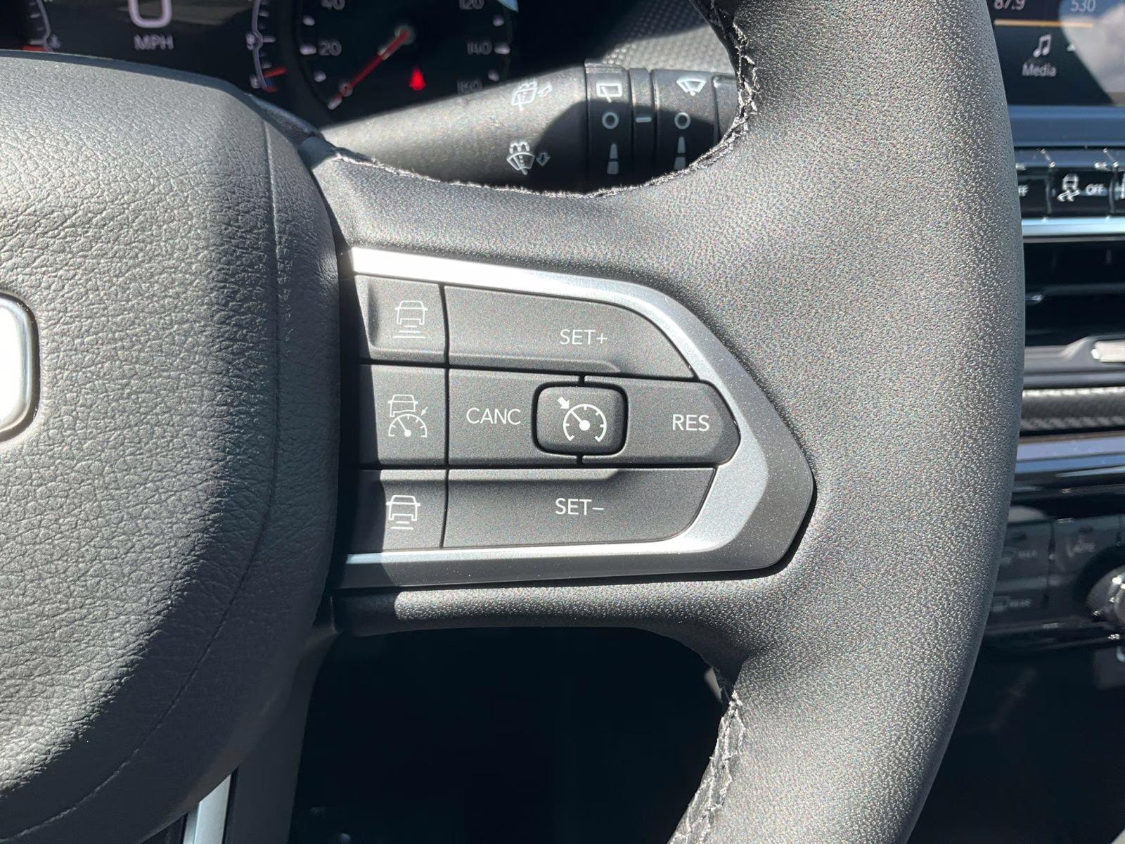 2025 Hydro Blue Pearlcoat Jeep Compass Limited 4X4 SUV