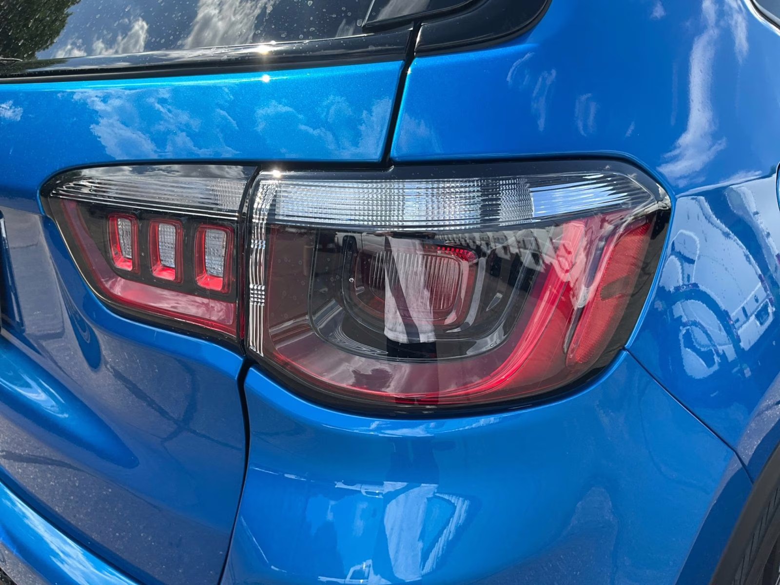 2025 Hydro Blue Pearlcoat Jeep Compass Limited 4X4 SUV