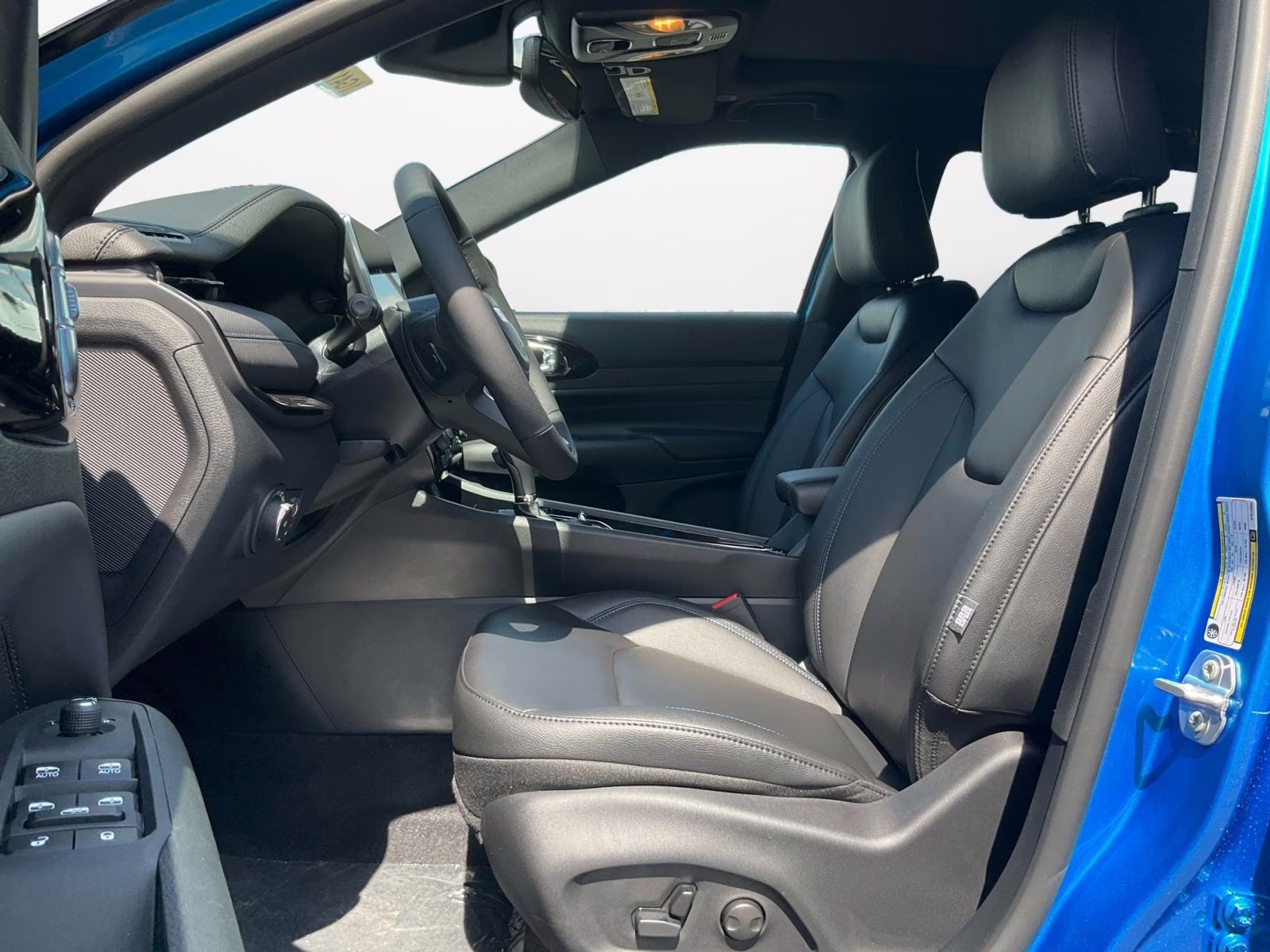 2025 Hydro Blue Pearlcoat Jeep Compass Limited 4X4 SUV